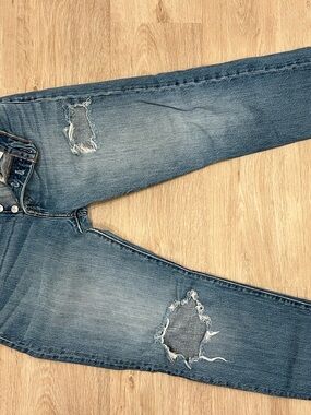 Levi's Light Blue Denim Jeans with Leather Patch